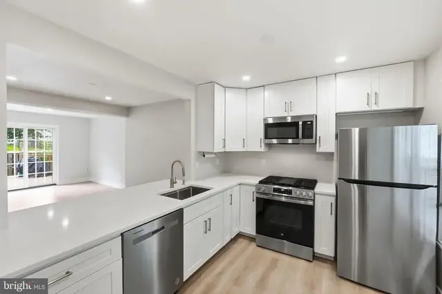 8139 Hallmark Pl, Gaithersburg