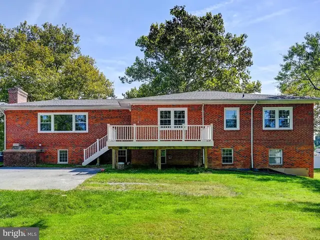 323 Academy Ave, Reisterstown