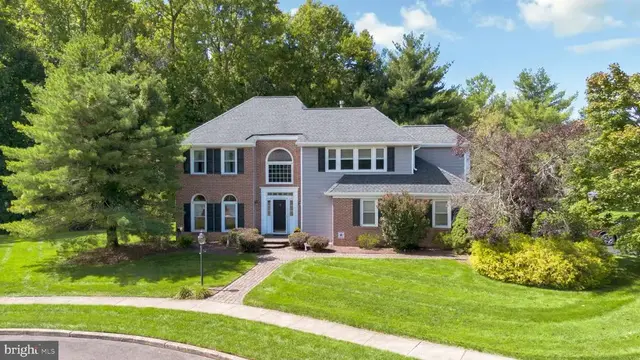 263 Pine Tree Ter, Langhorne