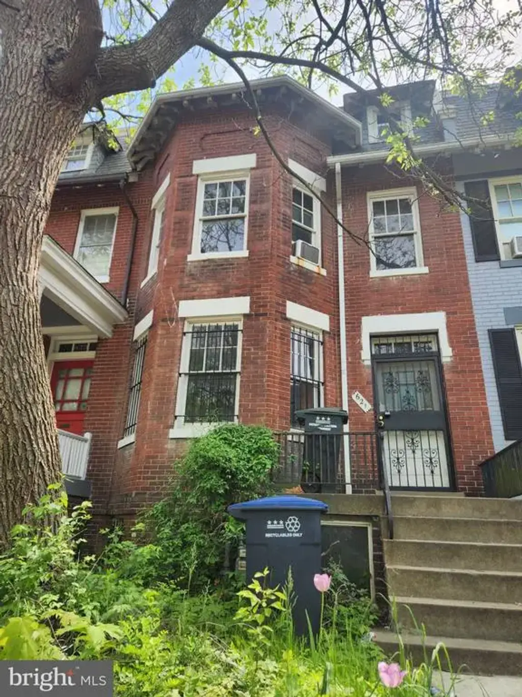 621 Lexington Pl Ne, WASHINGTON
