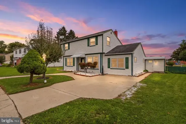 249 Heistand Rd, York