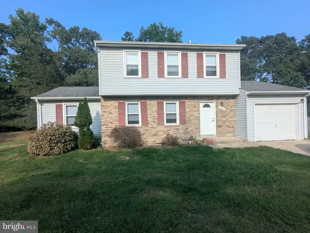 15602 Farmington Ct, Accokeek
