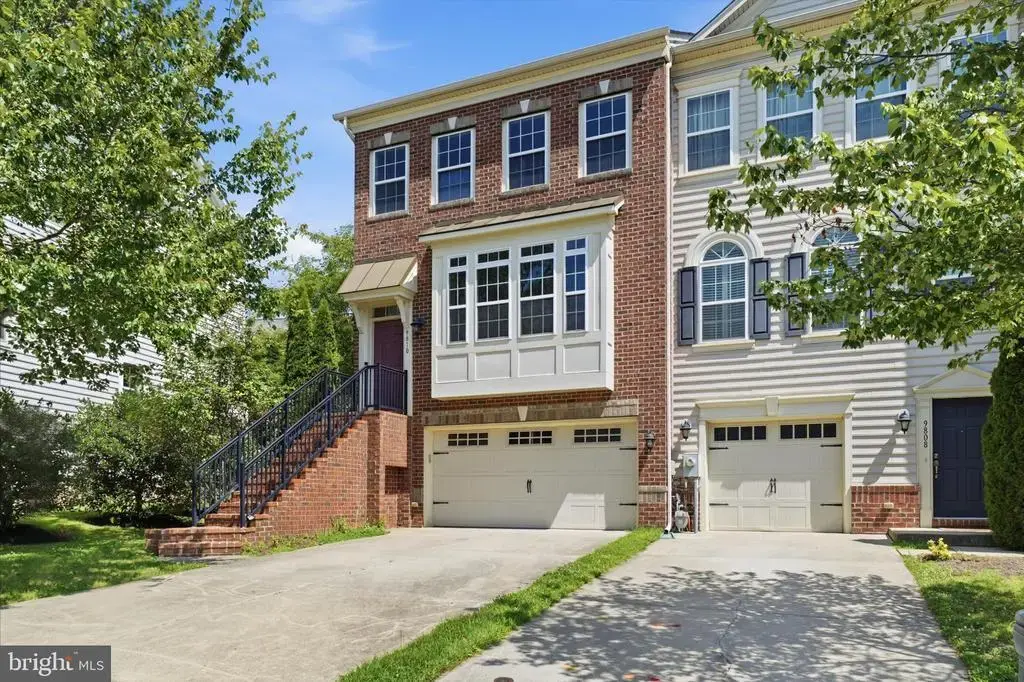 9810 Solar Crse, LAUREL