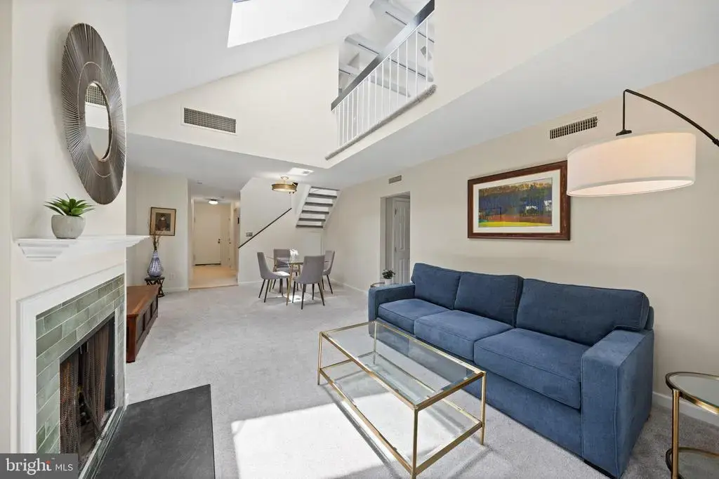 2232 Washington Ave #202, SILVER SPRING