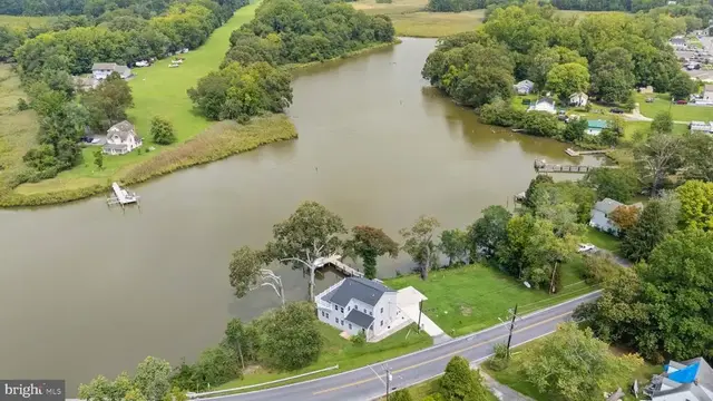 456 Deale Rd, Deale