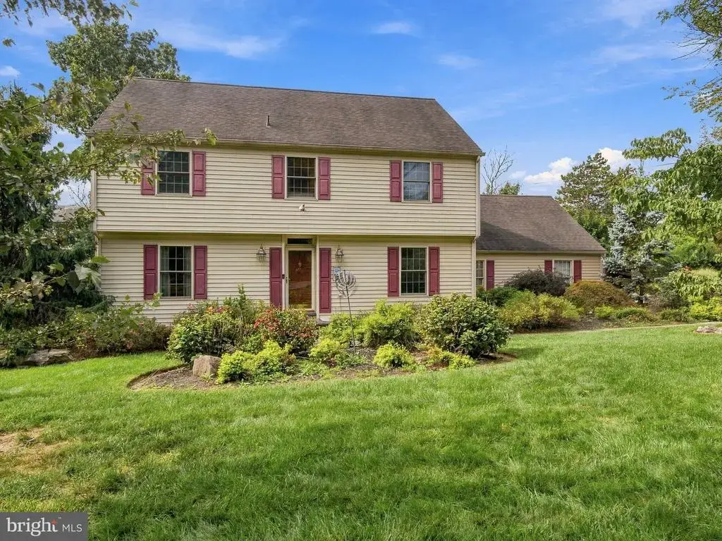 4454 Farm Dr, ALLENTOWN