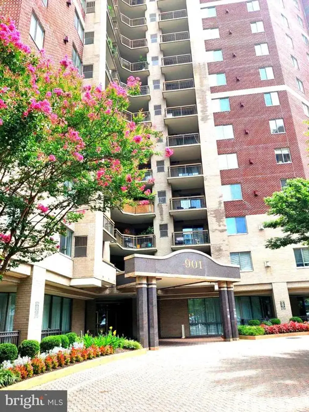 901 N Monroe St #1107, ARLINGTON