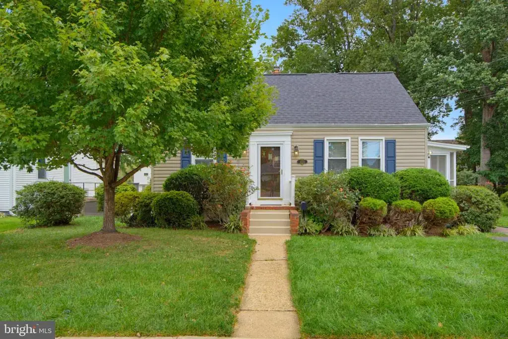 4021 Maple St, FAIRFAX