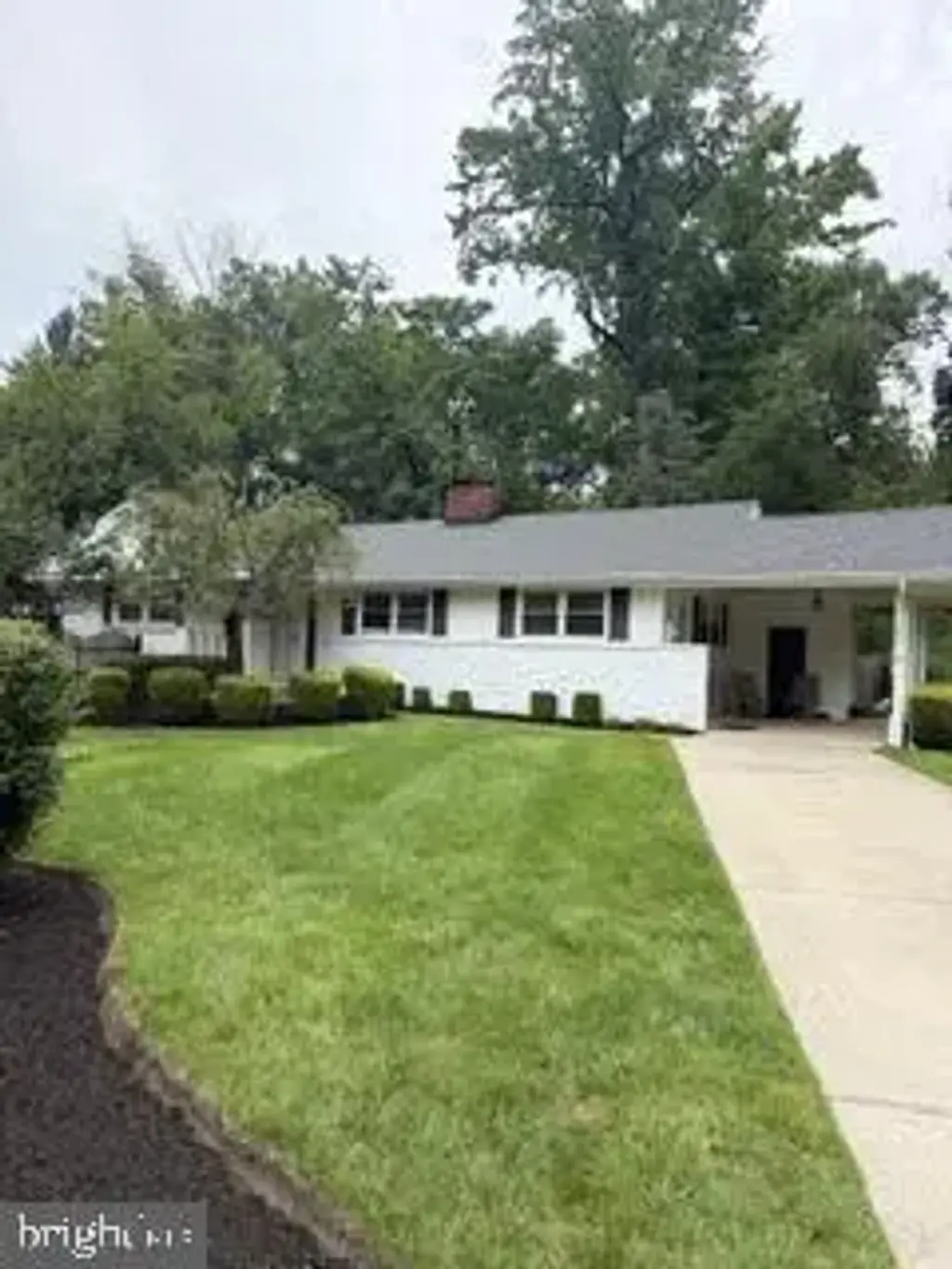 401 Edgemoor Dr, MOORESTOWN