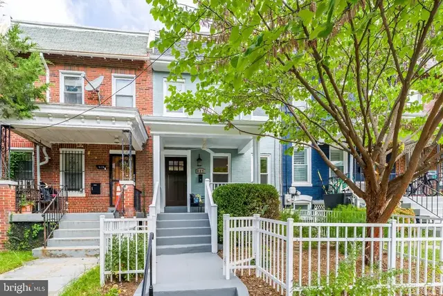 827 Ingraham Nw, Washington