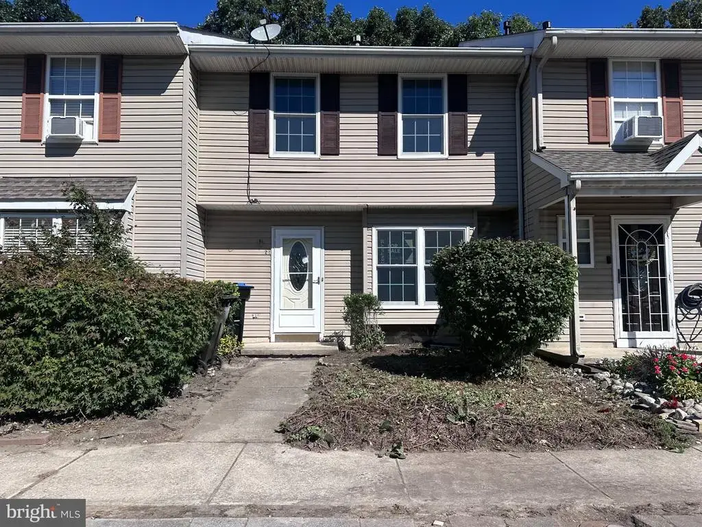21 Grant Ln, BERLIN