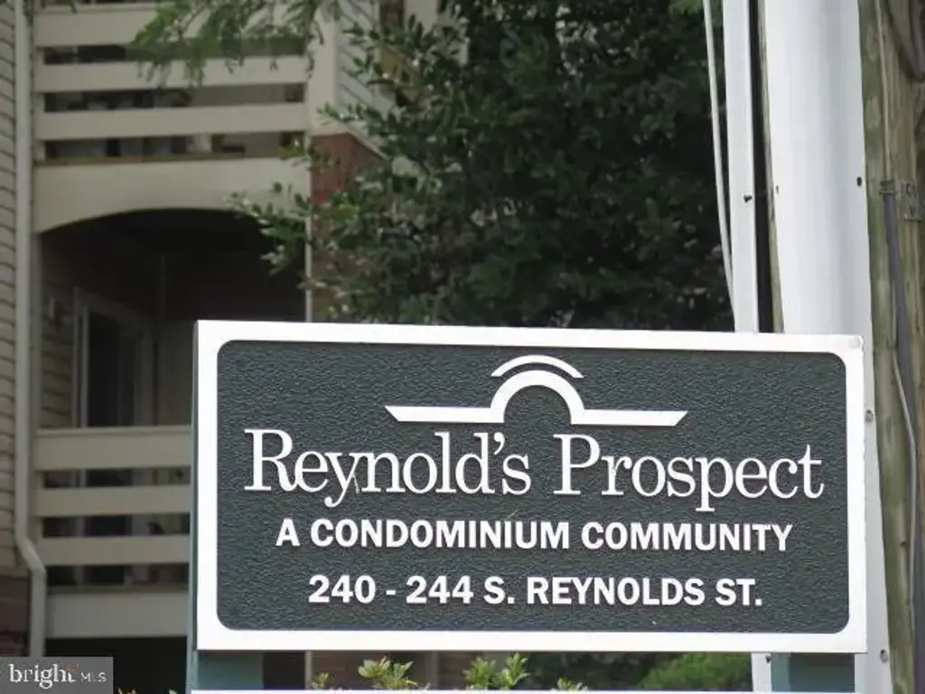 244 S Reynolds St #203, ALEXANDRIA