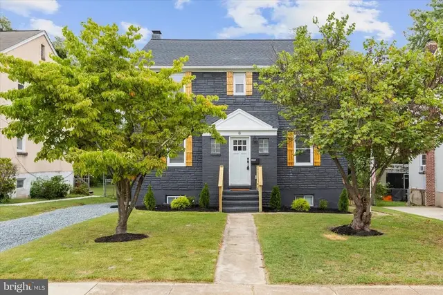 5505 Ashbourne Rd, Arbutus