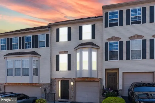 2710 Equestrian Dr, York
