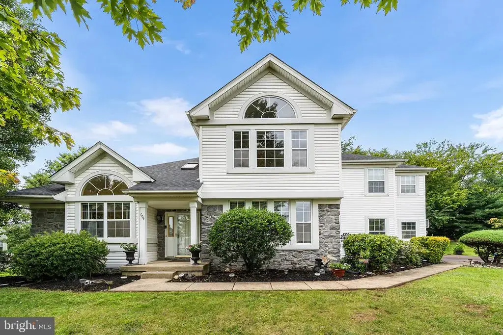204 Somerset Cir, CHALFONT