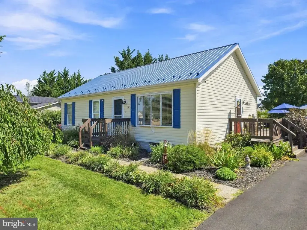 173 Crestview Dr, MARTINSBURG