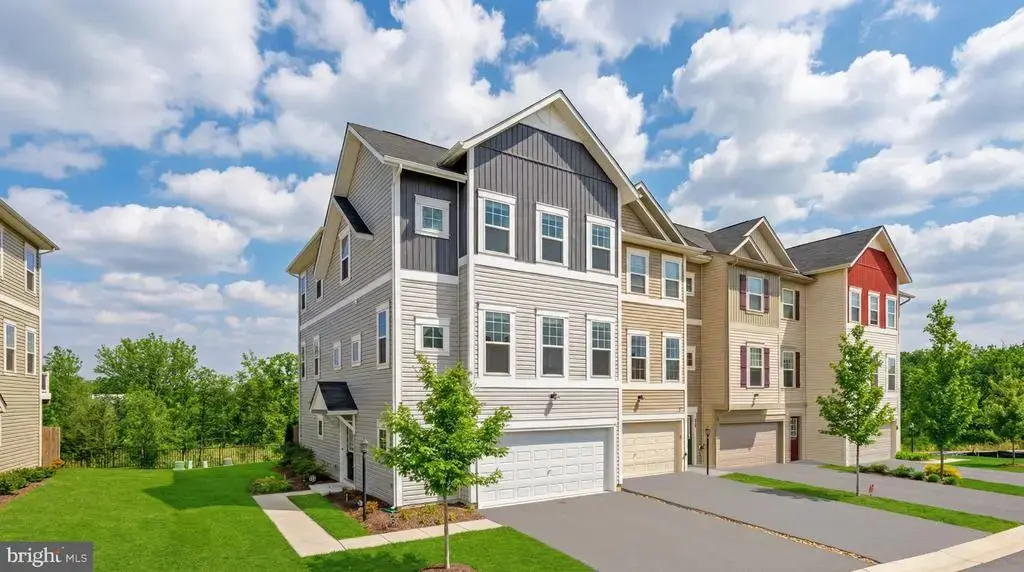 106 Splendor Garden Way, STEPHENSON