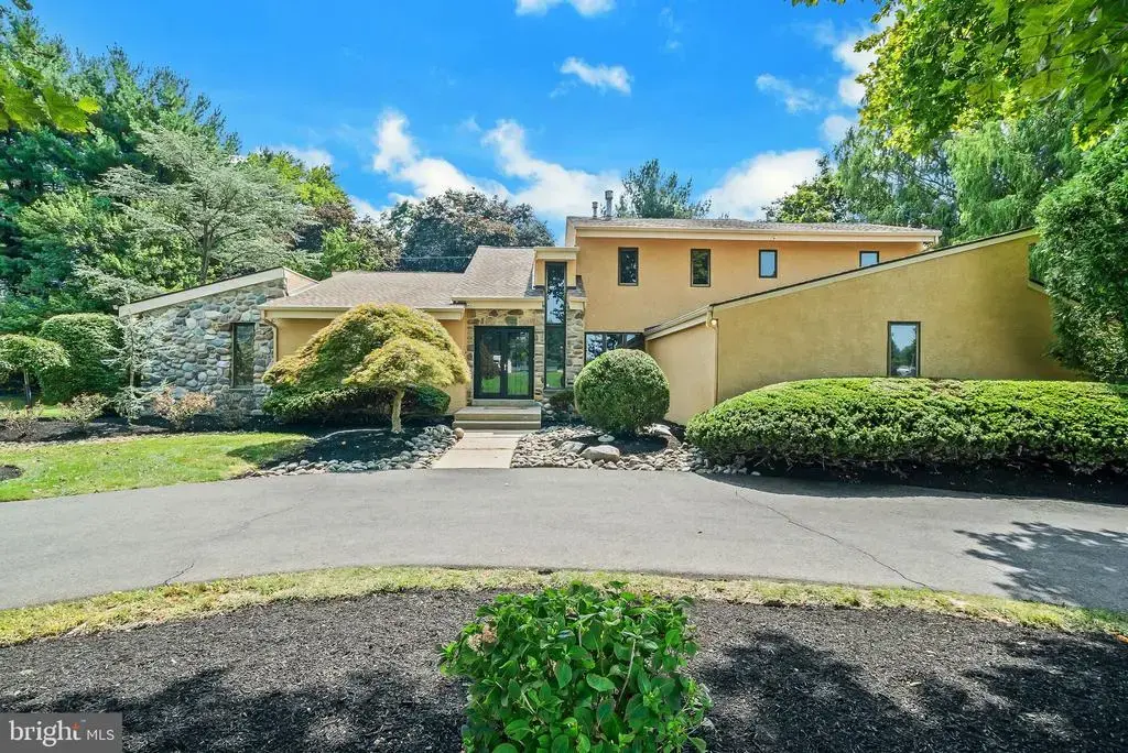 468 Long Ln, HUNTINGDON VALLEY