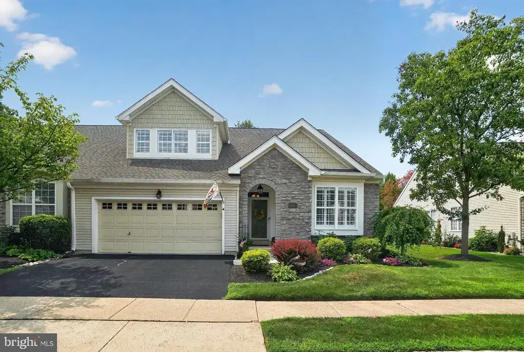 121 Lattice Ln, COLLEGEVILLE
