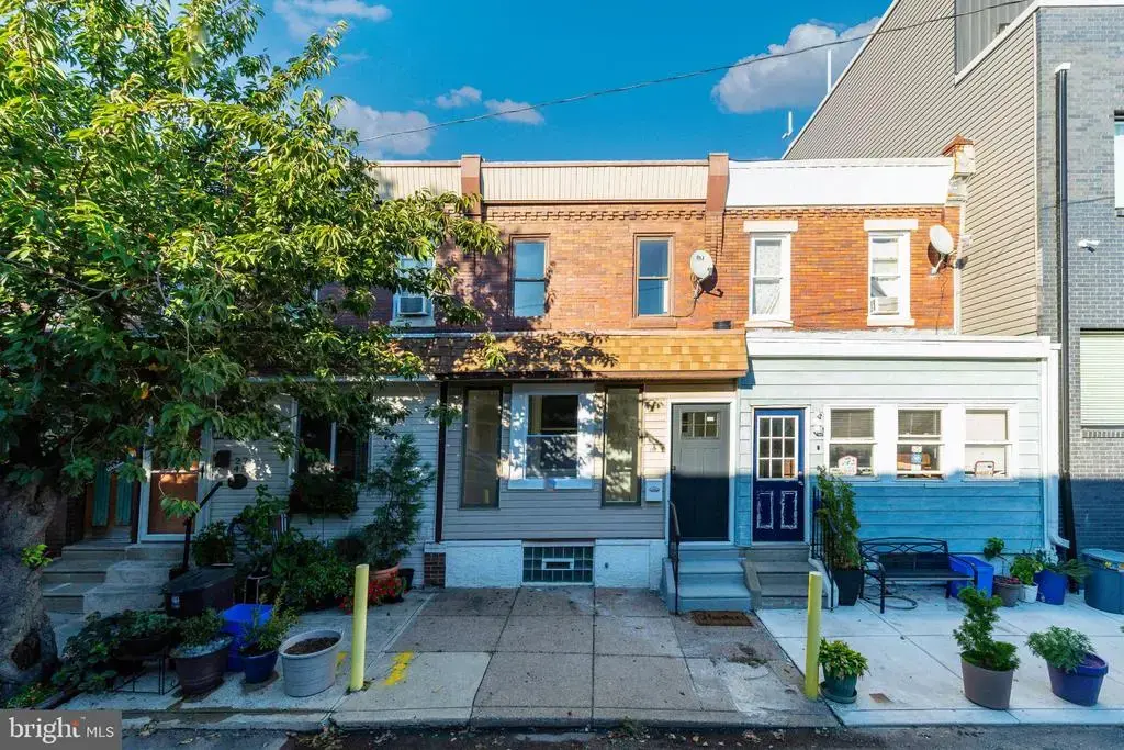 2747 E Pacific St, PHILADELPHIA