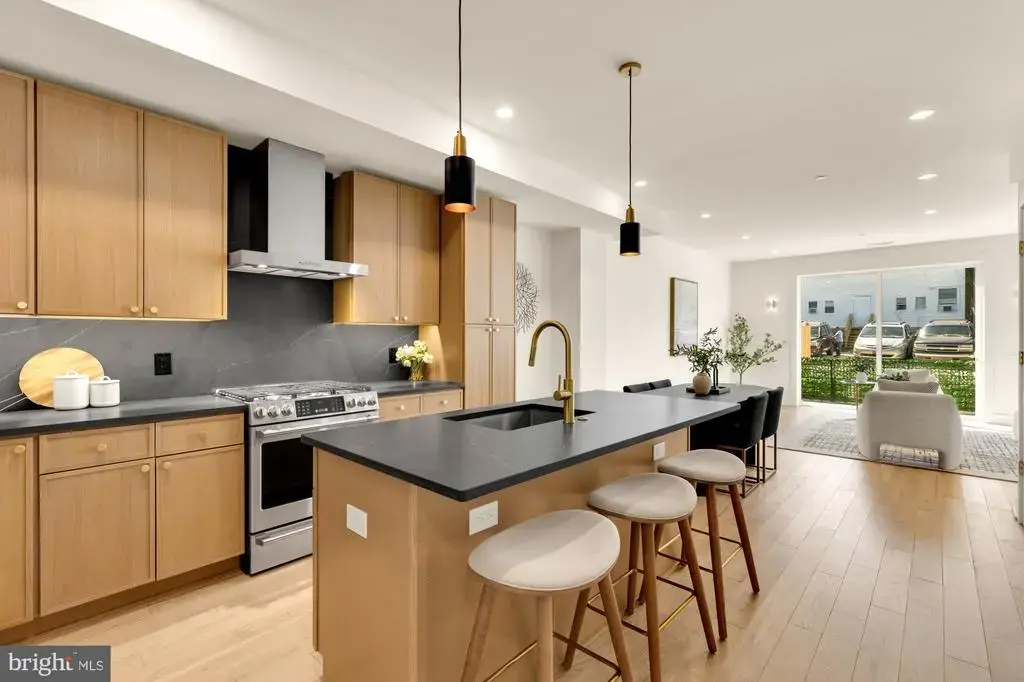 224 21st Ne #1, WASHINGTON