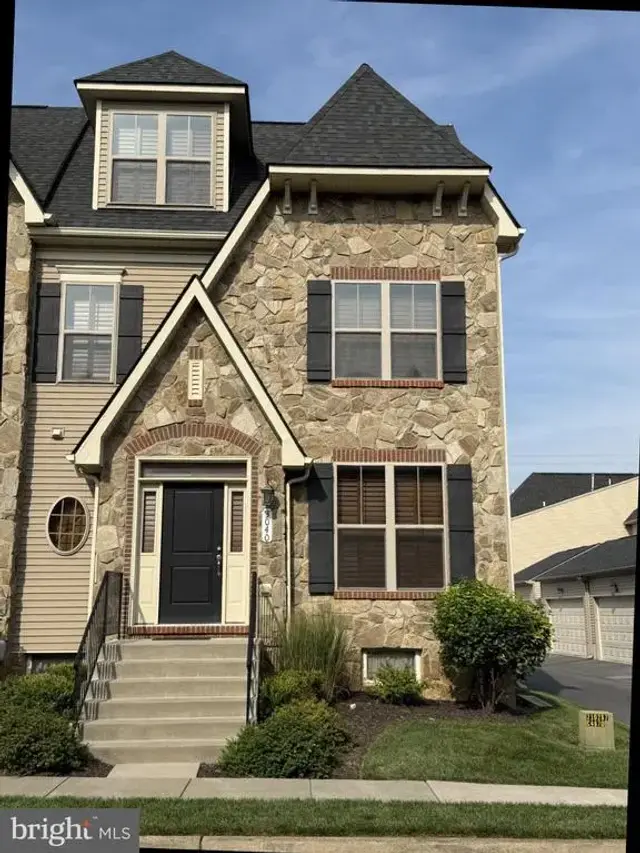 3040 Jacobs Garden Ln, Frederick
