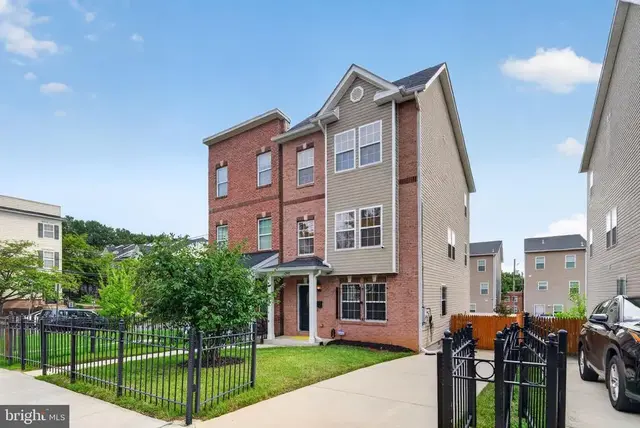 4292 South Capitol Ter Sw, Washington