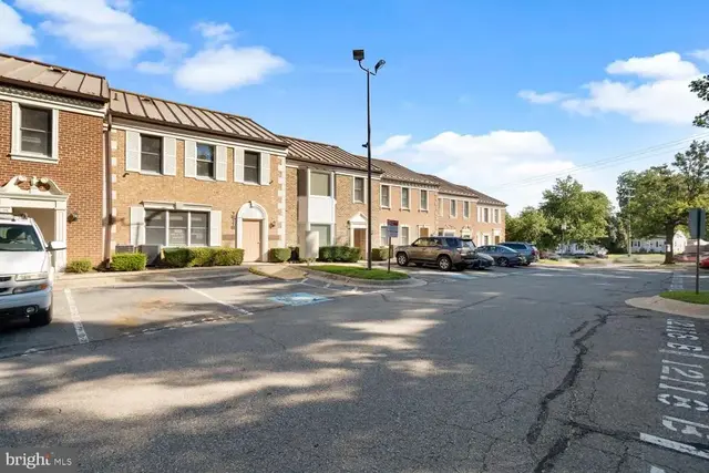 12118 A B 12120 B Heritage Park Cir #a, Silver Spring