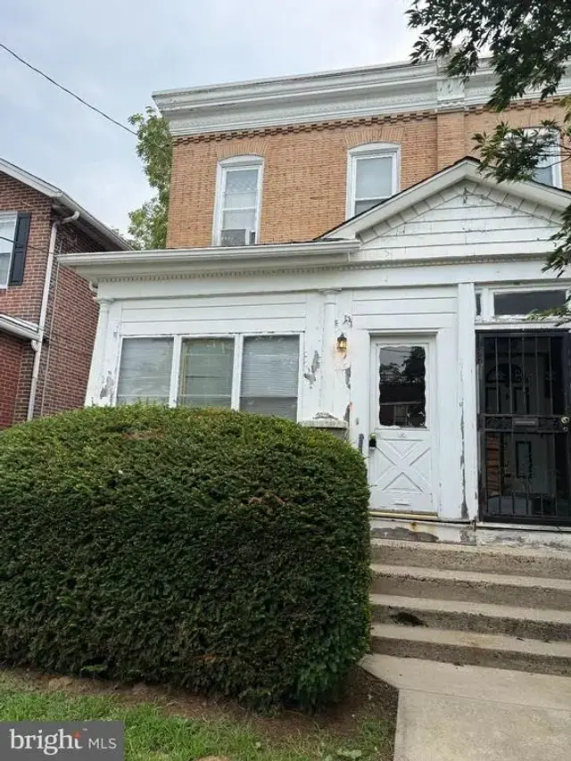 415 Clifton Ave, Sharon Hill