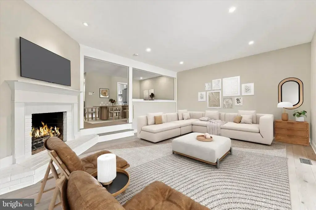 633 E Main St #b7, MOORESTOWN