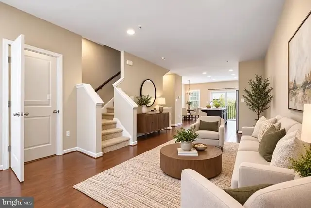 152 Prado Ln #2502, Clarksburg