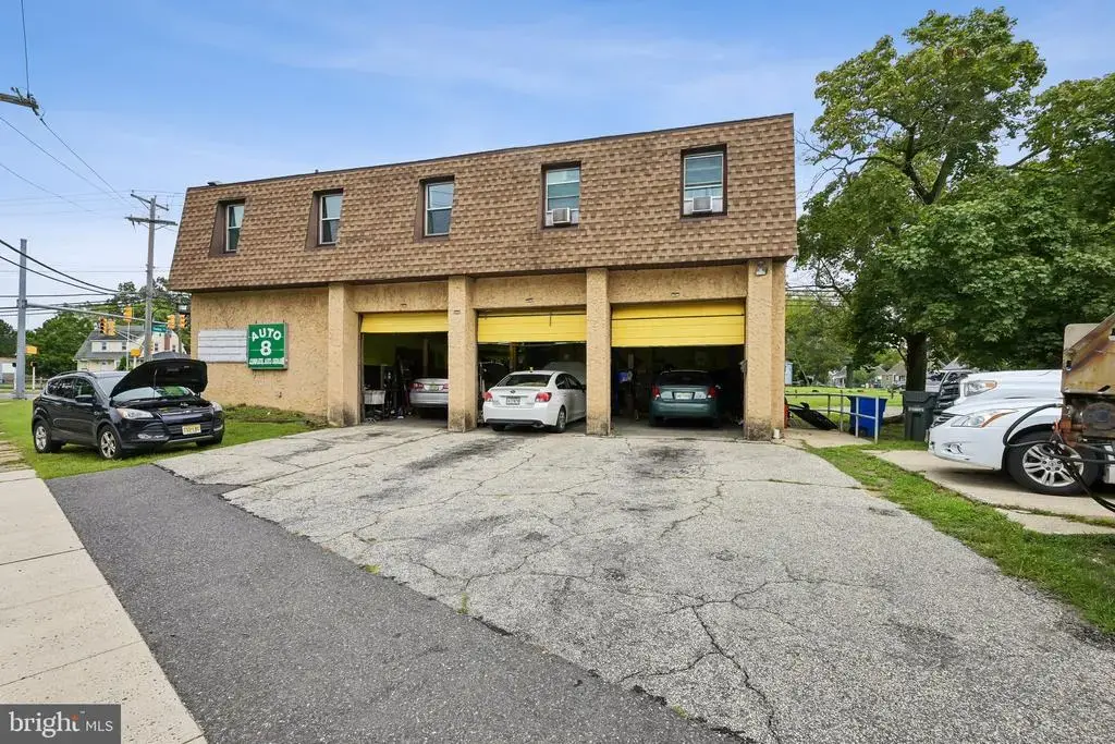 304 And 306 White Horse Pike, CLEMENTON