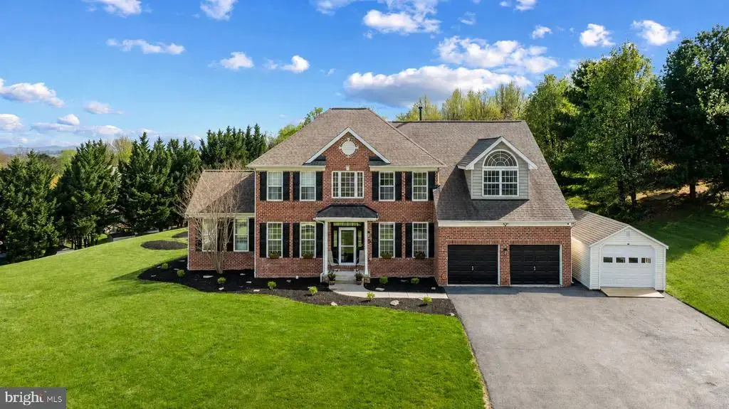 2231 W Greenleaf Dr, FREDERICK