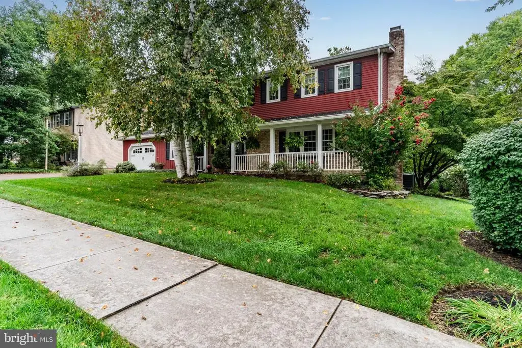 19 Farm House Ln, CAMP HILL
