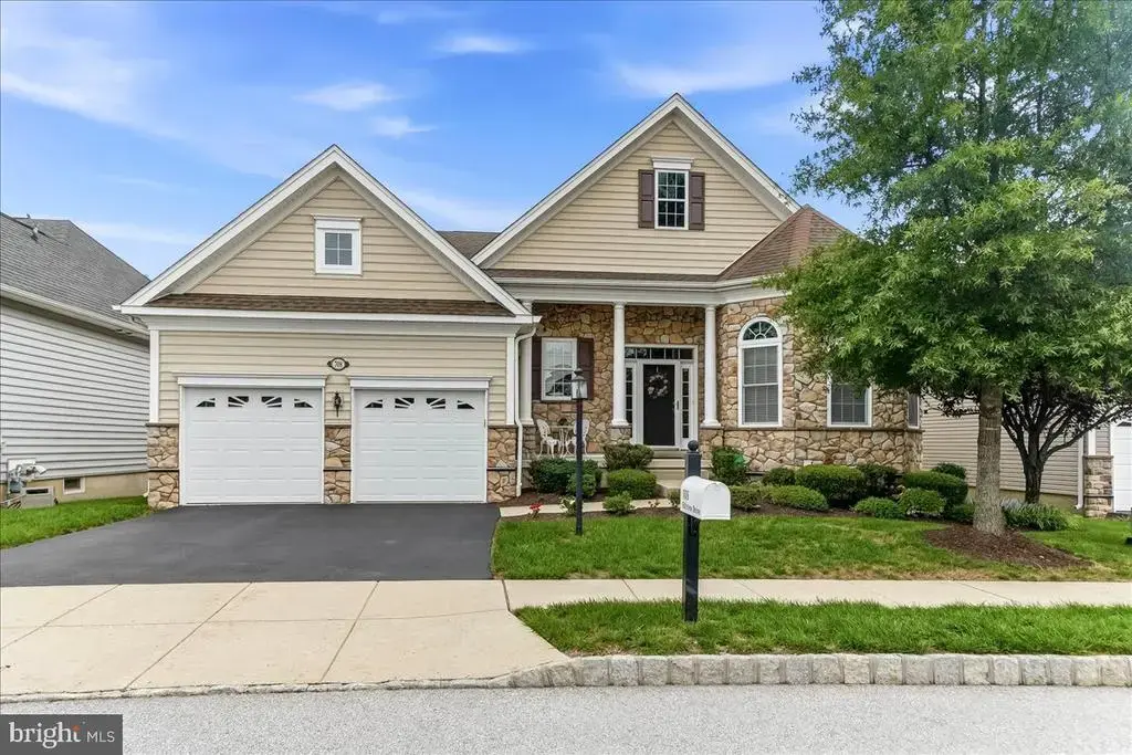 708 Hillview Dr, COLLEGEVILLE