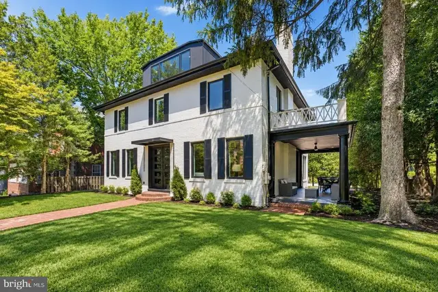 3811 Fulton St Nw, Washington