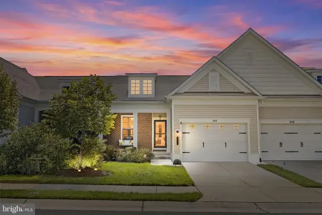 212 Long Point Dr, Fredericksburg