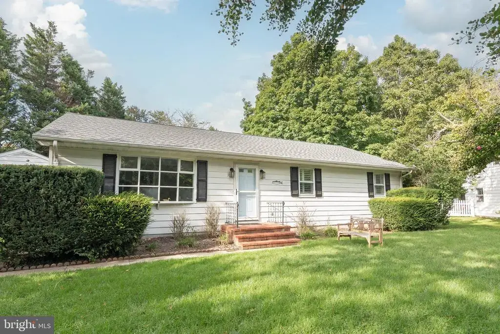 33 Mount Pleasant, EASTON