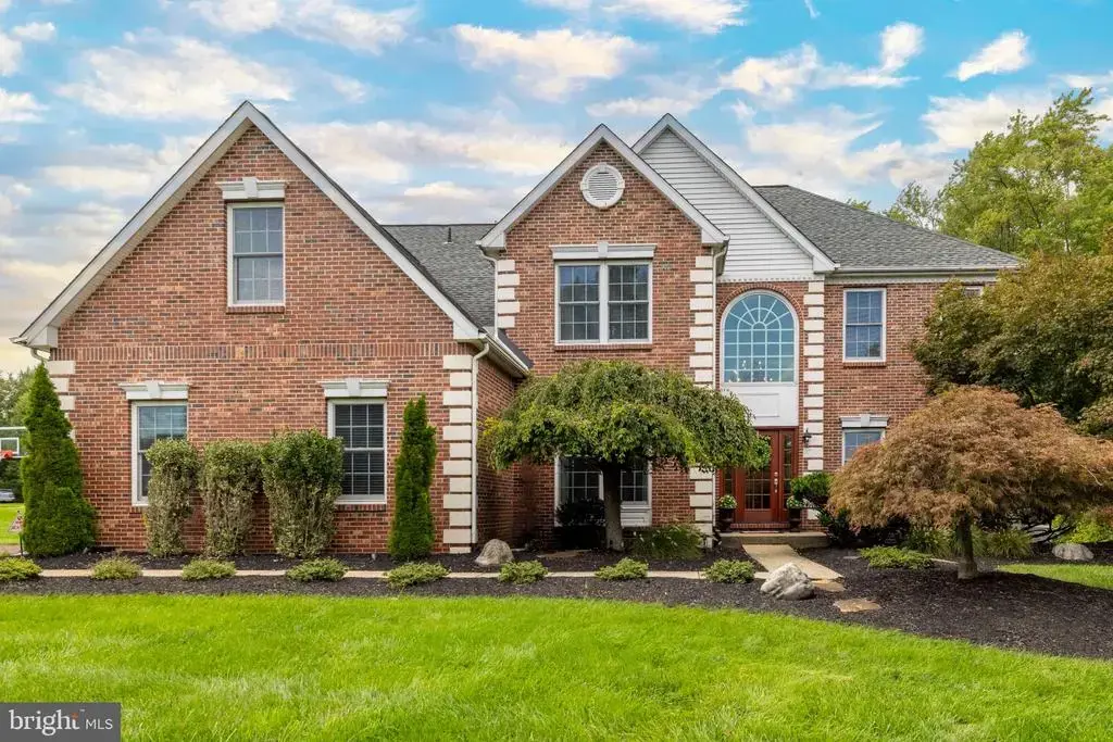 100 Chester Cir, NORTH WALES