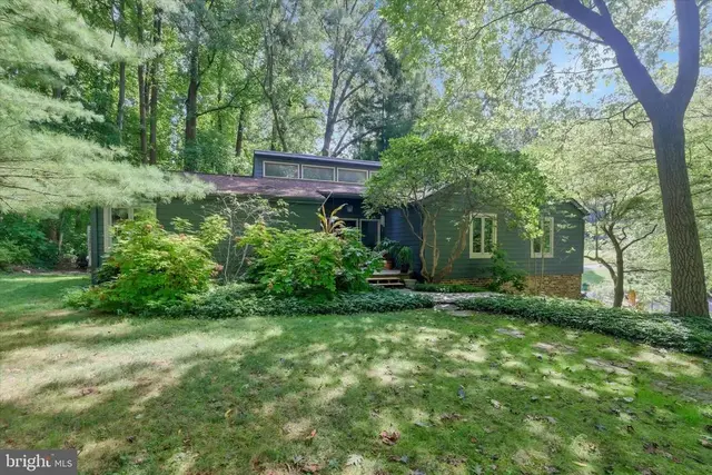 10 Cinnamon Dr, Hockessin