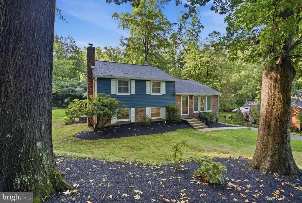 687 Brookwood Rd, WAYNE