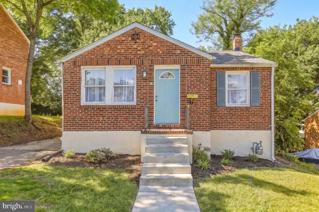 7 Lodge Rd, CATONSVILLE