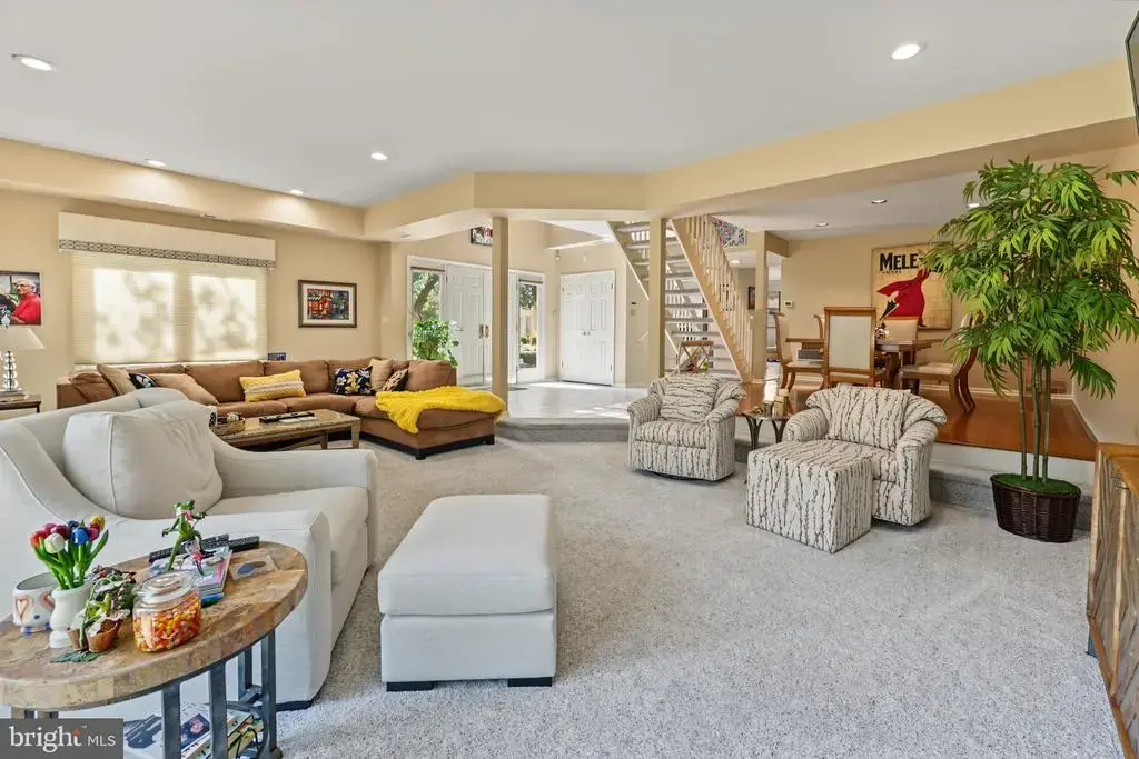 1409 Chanticleer Dr, CHERRY HILL