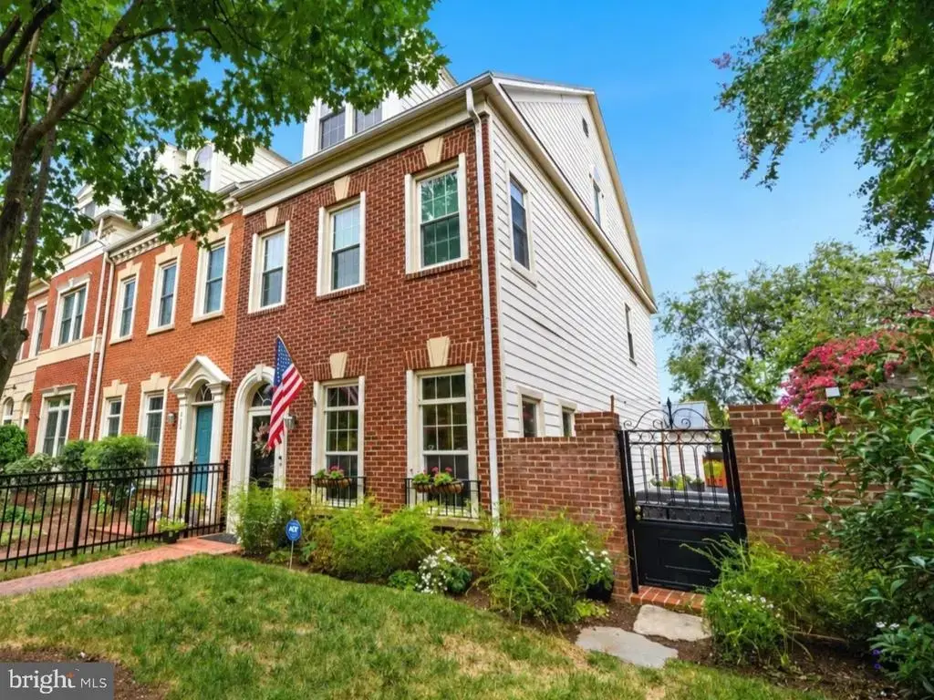 901 Bernard, ALEXANDRIA