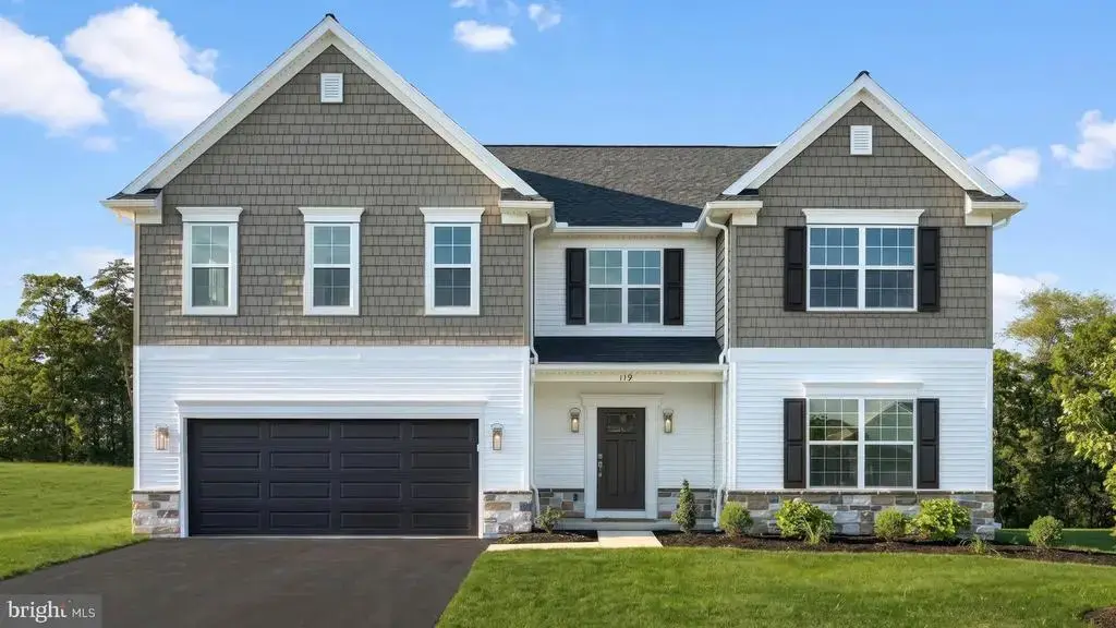 119 Blue Mountain Blvd, CARLISLE
