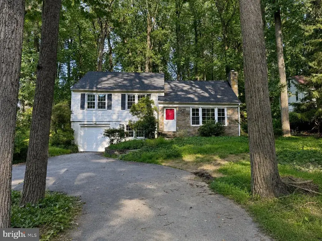 723 Old Eagle School Rd, WAYNE