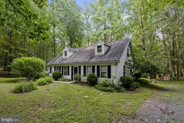 142 Oak Ln, Coatesville