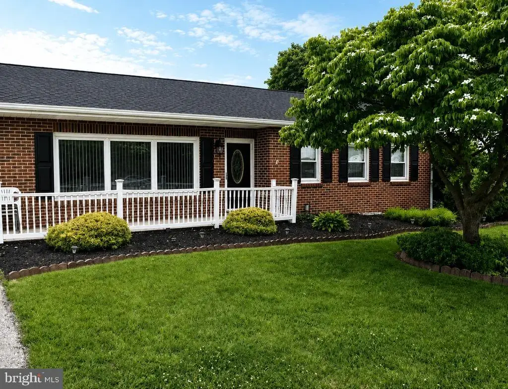 1112 Hanover Rd, YORK