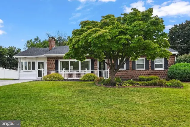 1112 Hanover Rd, York