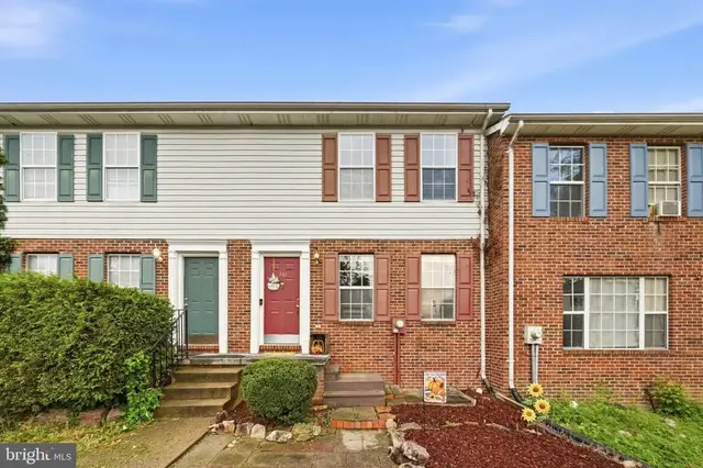 261 Waterford Ln, Winchester